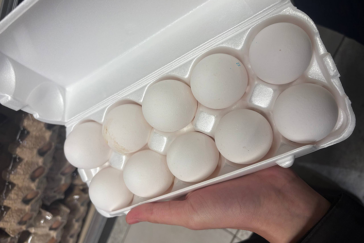 Одним из подешевевших товаров за год в «Магните» стали яйца