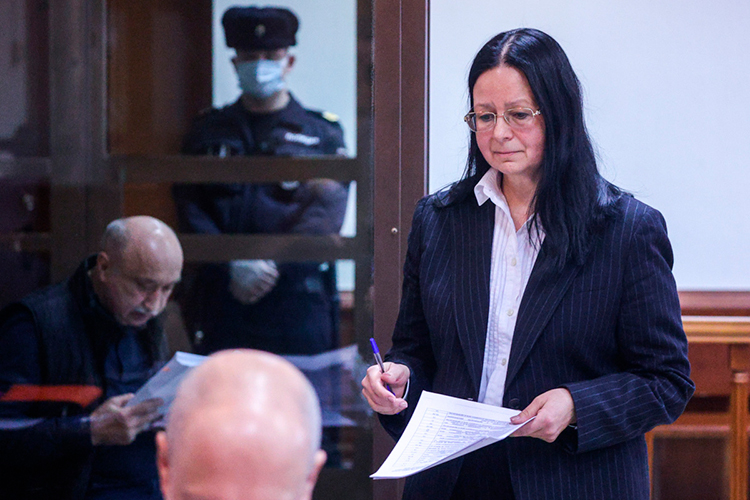 Адвокат Ольга Нарышкина просила приобщить к материалам дела характеристики Гафурова