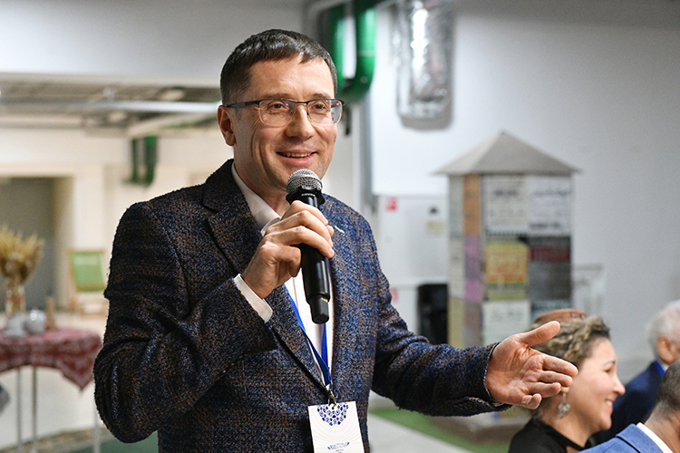 Блогер и журналист Рамис Латыпов