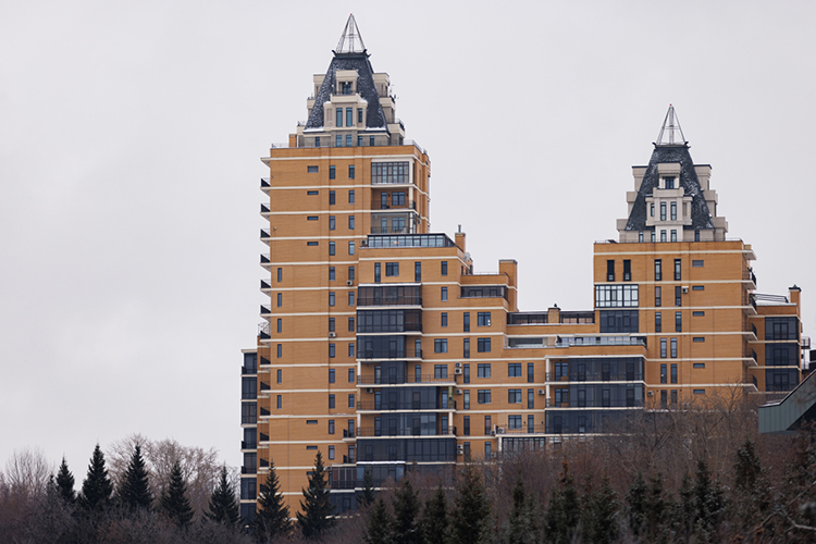 «Что очень удобно &mdash; все вопросы жителей решает профессиональное ТСЖ. Коммунальные платежи фиксированные, дополнительные сборы &mdash; редкость»