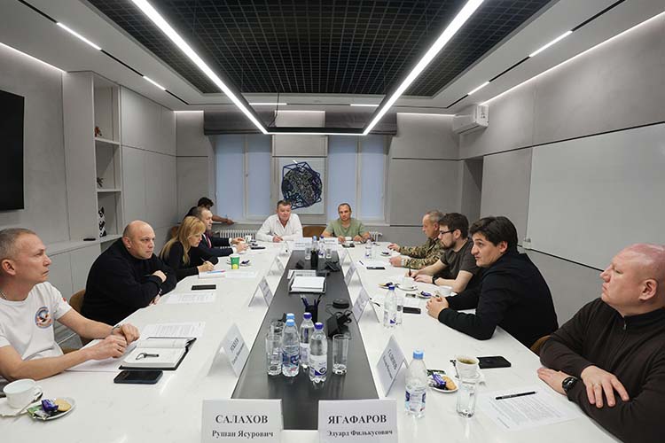 На очередном круглом столе «БИЗНЕС Online», посвященном гуманитарным вопросам в период СВО, рассказали, как трансформировались потребности фронта за последние месяцы