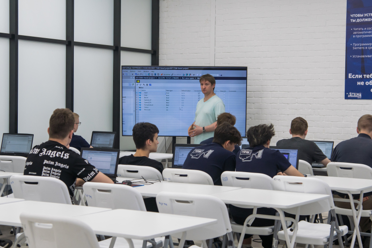 Будет создано 5,5 тыс. новых рабочих мест, общее количество жителей составит 42 тыс. человек, из них 25 тыс. человек &mdash; это учащиеся