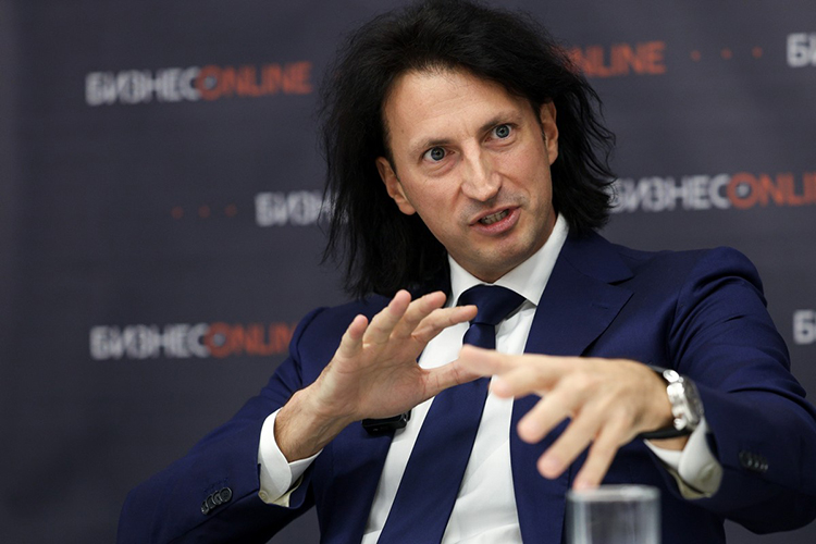 «Автомобильный бизнес сегодня капиталоемкий и низкомаржинальный, давно уже нет 2 тысяч долларов с машины!»