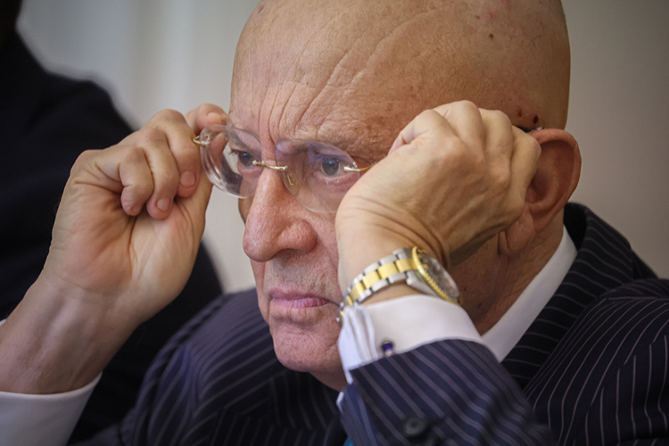 «Если ничего не поменять, Россия останется без Сибири»: доклад Сергея Караганова о повороте на Восток