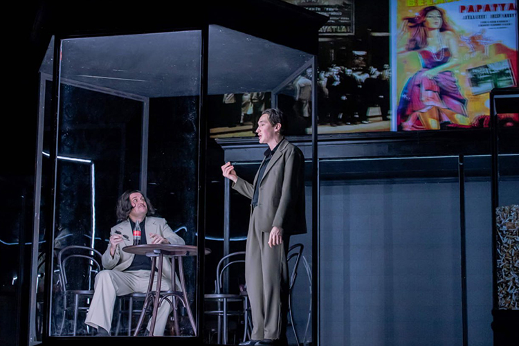 Очень смешной Ильнур Закиров в роли Заима, друга Кемаля, этакий турецкий хипстер из 70-х