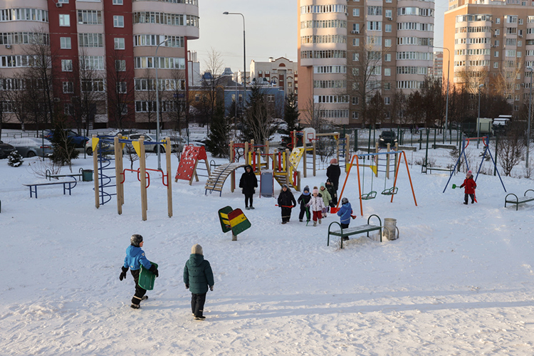 «Мы построили детскую площадку, потому что мамы просили»