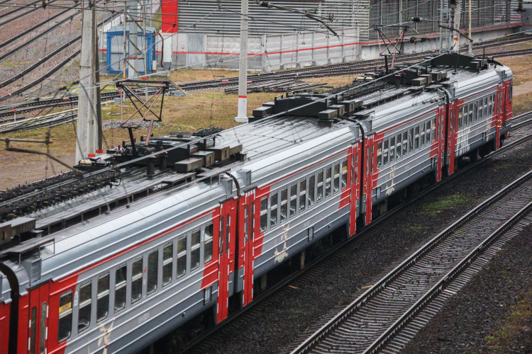 По словам Ахметшина, вопрос дефицита подвижного состава сегодня стоит «очень остро»