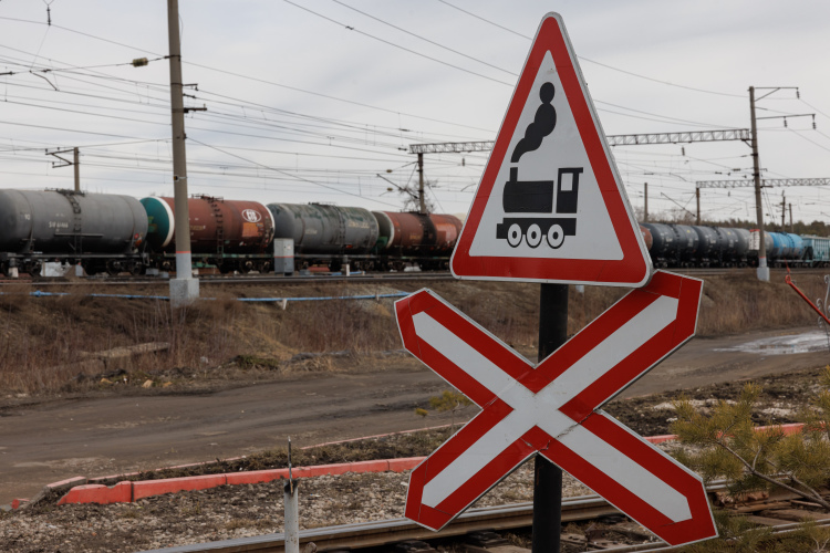 Рост грузопотока обеспечивается за счет более использования существующей инфраструктуры, например за счет увеличения длины поездов