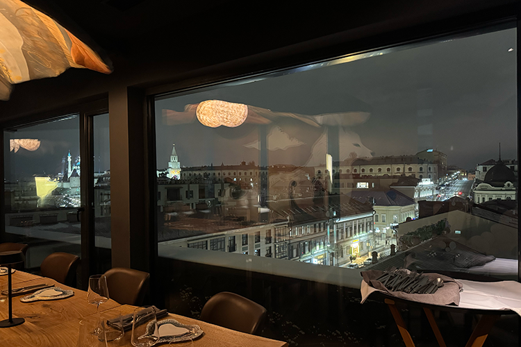 В виде на всю панораму города &mdash; задумка, которая возвращает к концепции «всевидящего ока», наблюдающего за татарской столицей свысока