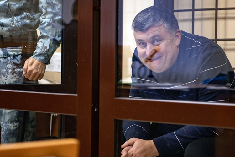 «Просил только напугать»: о чем в Верховном суде РТ заявил главный безопасник «Волги-Автодора»