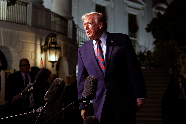 «Дональд Трамп в письменной форме оформил отход США от роли глобального гегемона»