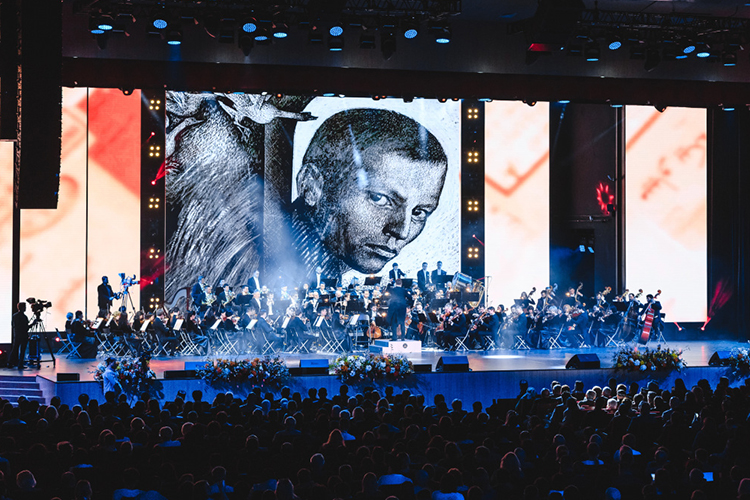 Тукаевскую премию обычно дают пожилым авторам, чей пик творческой формы и активности был несколько десятилетий назад