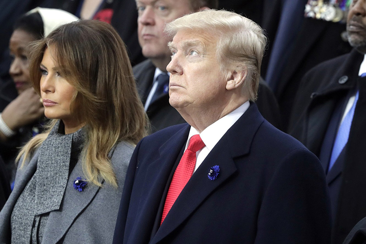 «Метания Трампа &mdash; это попытки переиграть его основных врагов. Они вызваны еще и тем, что, заходя на должность президента, он не понимал, как это делать»