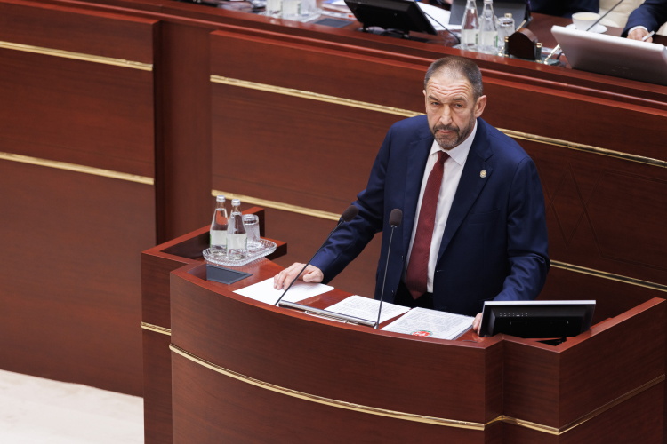 Курс на стабильность вновь избранный глава республики подтвердил, и переназначив Алексея Песошина главой правительства РТ, справляющегося, пусть и с напряжением сил, с очень непростыми экономическими вызовами