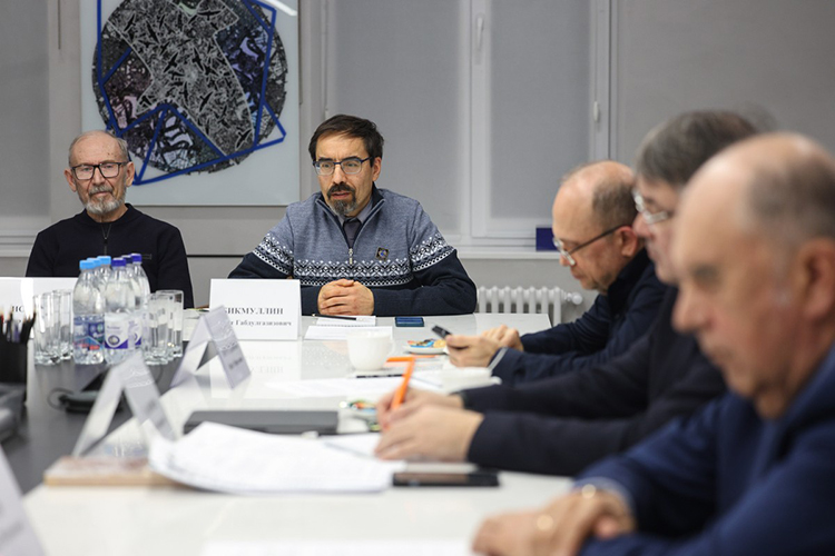 Во второй части стенограммы разговор ведется уже о главных ожиданиях от года наступающего