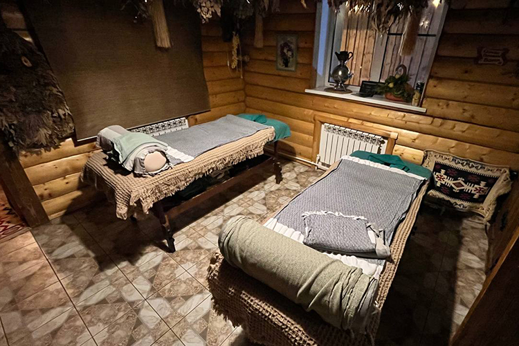 Происходит сокращение времени посещения: если раньше все авторские банные программы выстраивались из расчета 3-5 часов, то сейчас среди предпринимателей появляется запрос на более «быстрое парение» (условно, без аромапрогревов, спа-услуг или массажа