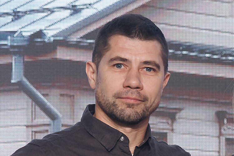 Алексей Кузьминых: «Мы планировали создать старую улочку на Хади Атласи в практически неизменном виде. Намерение было в том, чтобы включить домики в состав новой застройки. На первой линии планировались коммерческие помещения, которые выходят на улицу, а уже внутри &mdash; жилая застройка»