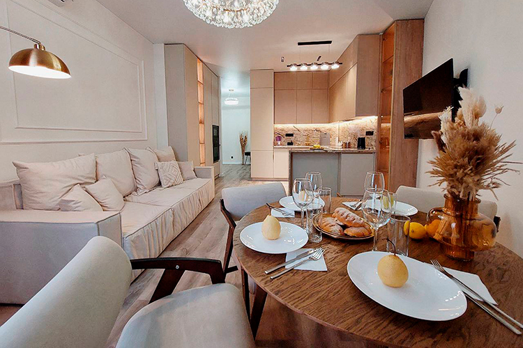 Рынок сейчас говорит о том, что выигрывают те, кто максимально отходит от лишних расходов