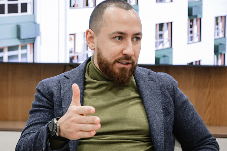 «Весь рынок сейчас в ожидании снижения „ключа“. Если прогнозы Центробанка оправдаются, то мы рассмотрим вариант с запуском новых проектов уже в 2026-м»