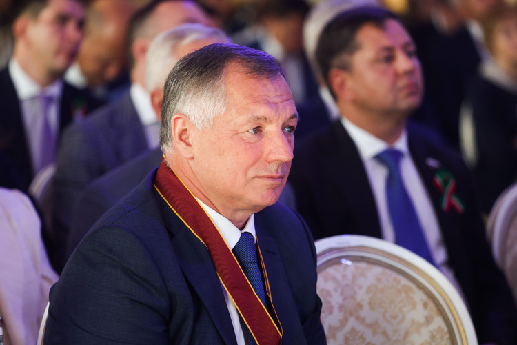 По словам вице-премьера РФ Марата Хуснуллина, сейчас количество проектов, срывающих сроки, «увеличилось до 19% &mdash; это 132 тысячи заемщиков»