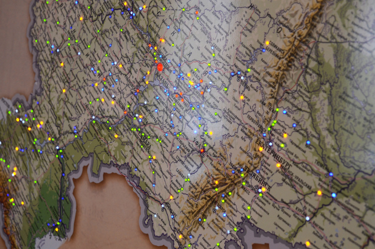 Канал «Военная хроника» пишет: «Объектов, которые можно превратить в пыль в ответ на попытку удара по резиденции президента РФ, великое множество»