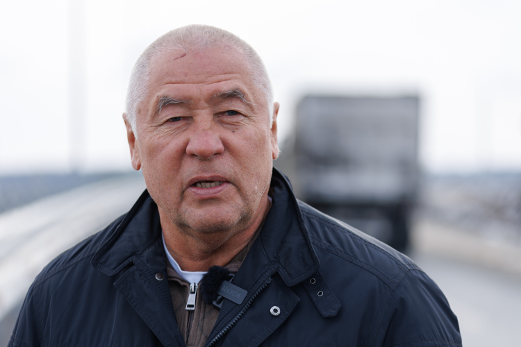 Фоат Комаров: «Кризисная ситуация медленно, но верно развивается. Просто, грубо говоря, чирей пока не лопнул»