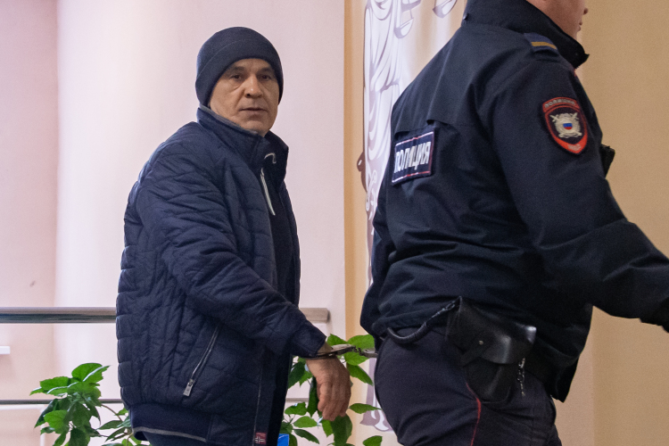 «Моей судьбой начали управлять какие-то силы», &mdash; пожаловался Энгель Фаттахов в открытом письме властям