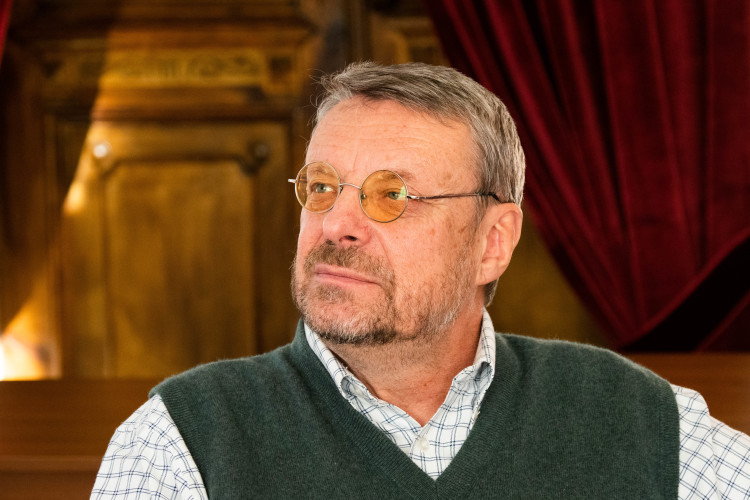 Специфика власти и разведки будущего в год Красной Лошади