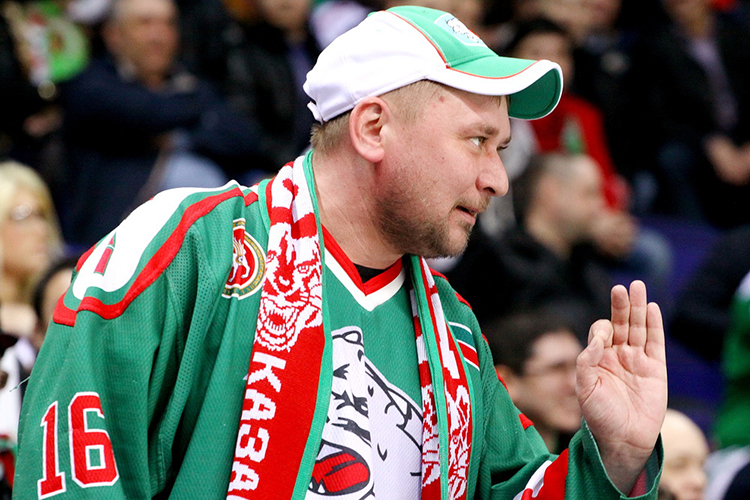 Трагедия унесла жизнь Антона Агафонова &mdash; страстного болельщика хоккейного клуба «Ак Барс». Его называли самым известным фанатом «барсовцев»