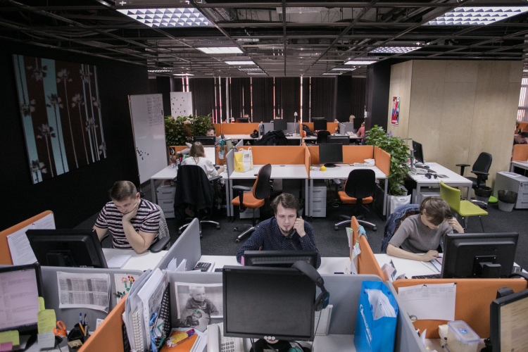 «Есть официально объявленная цифра, на какой процент будет проиндексирована зарплата бюджетникам и чиновникам. Это стандартный процесс»