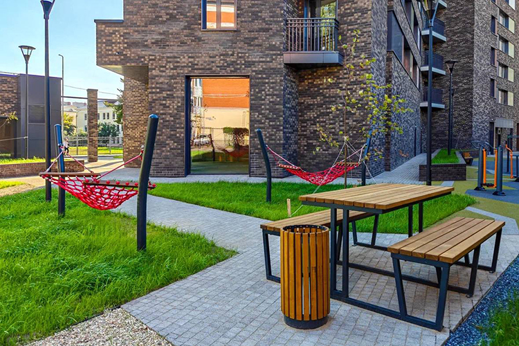 «Сдали сразу четыре объекта: это «Хади Атласи» в историческом центре Казани (на фото), «Дом чемпионов» в ЖК «Станция Спортивная», 4-я очередь ЖК «Южный парк» и дом «Кедр»