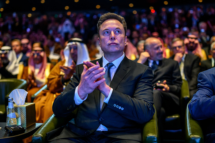 Маск сделал весьма смелый прогноз, что его роботы избавят человечество от бедности и будут предоставлять каждому медицинский уход, пишет РБК