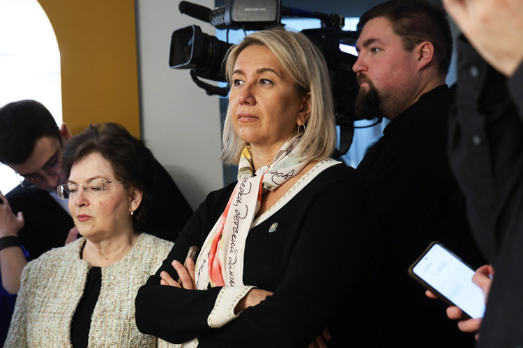 После переназначения в новый состав правительства Татарстана минувшей осенью Аюпова взяла с места в карьер, сменив руководителей Национального музея РТ и «Татаркино»