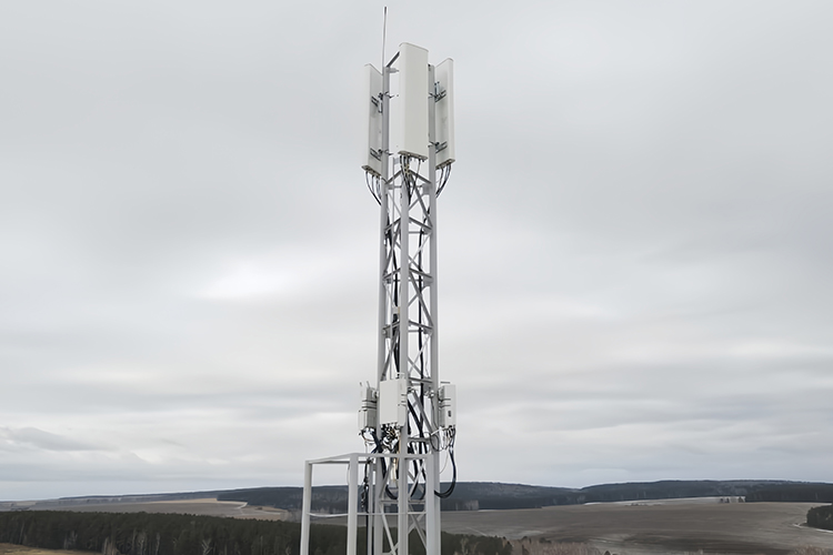 «Мы продолжали планомерно наращивать качество действующей инфраструктуры &mdash; в 52 населенных пунктах республики прошел рефарминг частот &mdash; их перевод из 3G в 4G»