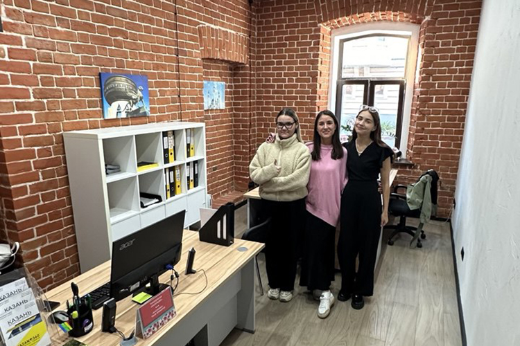 «Оживление после режима самоизоляции началось в середине лета: к нам стали приходить первые заявки на экскурсии от индивидуальных туристов»