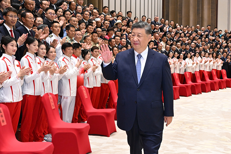 «Товарищ Си выиграл, но страна прошла по краю. И совершенно понятно, что этот кризис не первый и уж точно не последний»