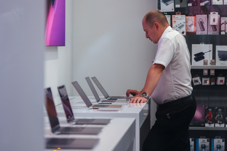 «Рынок электроники просядет в 2026 году еще на 20 процентов в штуках и на 10 процентов в деньгах»