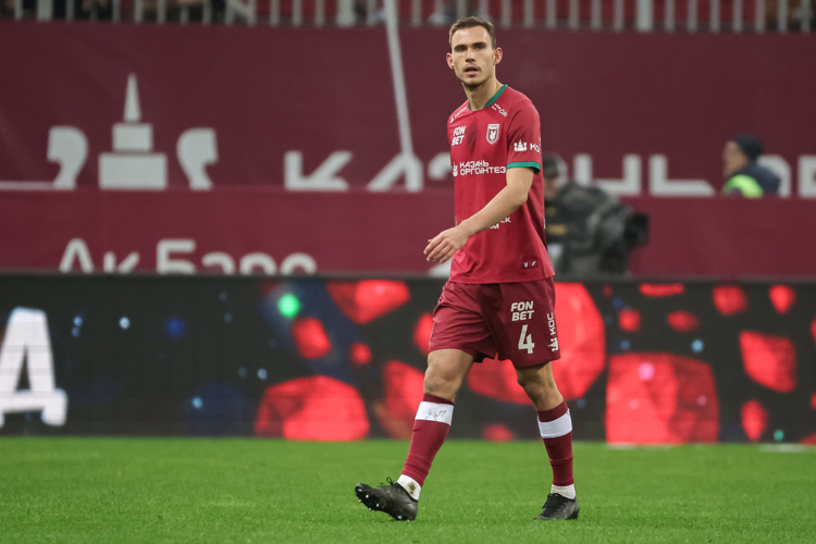 С Нижегородовым обсуждается продление контракта