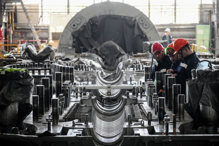 Половина объема новой генерации &mdash; 480 МВт &mdash; станет работать на оптовый рынок электроэнергии