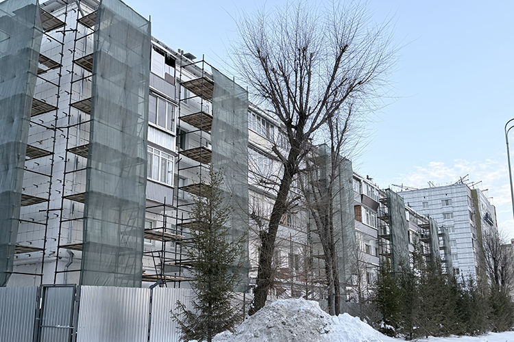 В октябре 2025 года ГБУ «Главстрой РТ» объявил тендеры на обновление фасадов &mdash; республика выделила 561 млн рублей