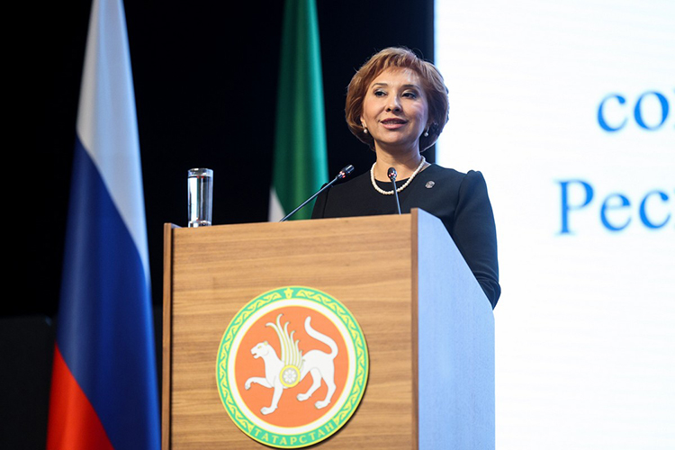 По итогам января – октября 2025-го средняя зарплата в РТ приблизилась к 87 тыс. рублей, продолжила Зарипова