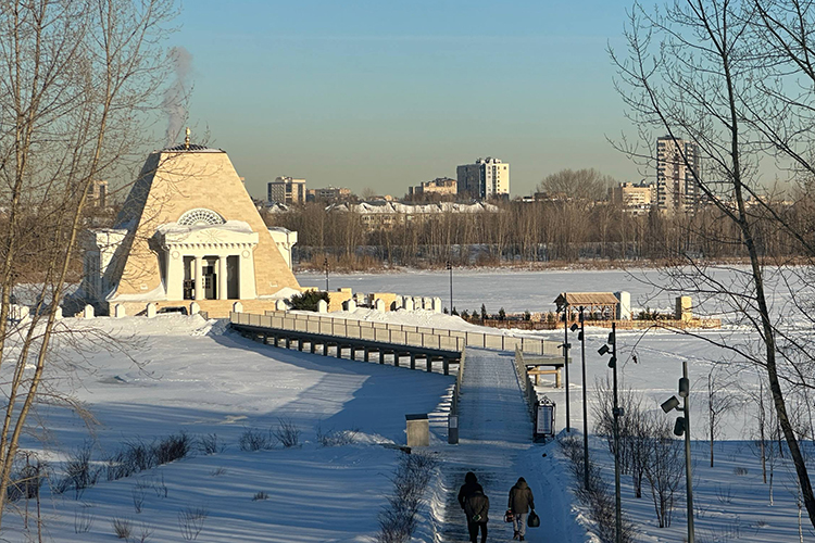 Как отметили в городской мэрии, купель у храма-памятника &mdash; это центральная площадка в текущем году