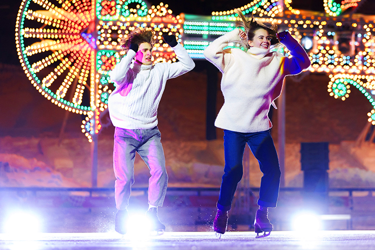 Авербух, Ягудин, Синицина и другие звезды фигурного катания: как прошел Winter Fest на «Черном озере»