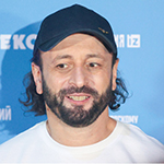 Илья Авербух &mdash; советский и российский фигурист, выступавший в танцах на льду, серебряный призер Олимпийских игр