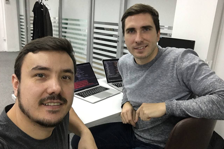 С партнером Денисом делаем MVP Radist.Online