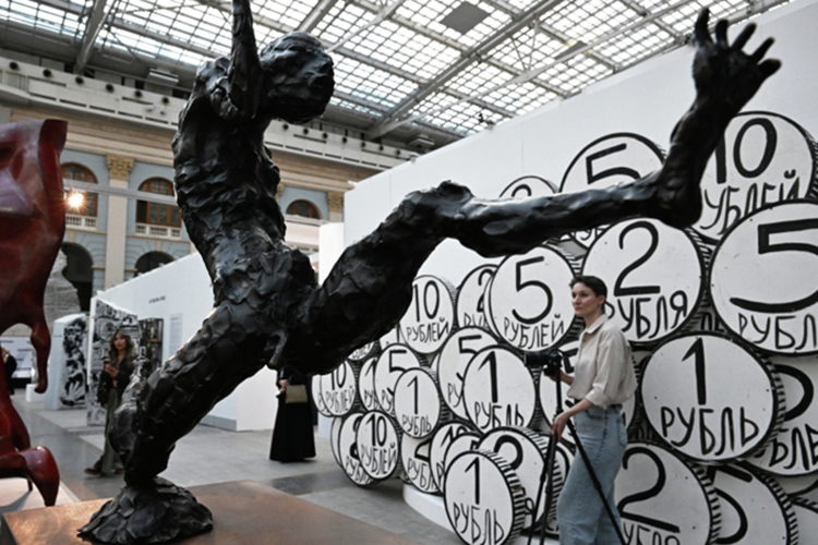 Александр Виноградов: «Экономика не «падает», а скорее медленно проседает»