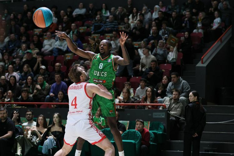 Тайрон Брюер провел третий матч за УНИКС