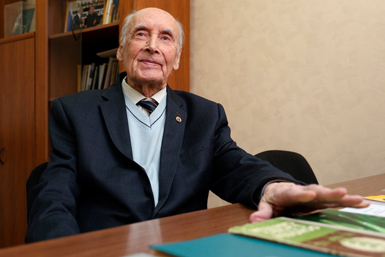 «Те, кто ушел из науки, как следует ее не попробовали»: юбилейное интервью Игоря Тарчевского