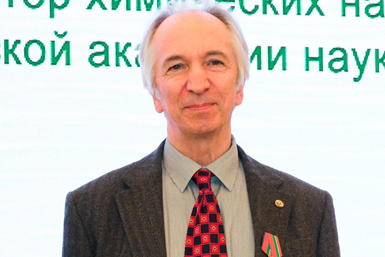 «Академик Гречкин сейчас главный липидолог нашей страны, значимый специалист в этой области, и его очень ценят в Академии наук в Москве»