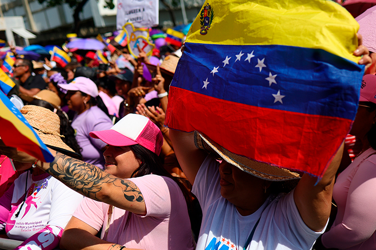 «Мне хочется думать, что Венесуэле удастся сохранить себя в рамках нынешнего политического курса»